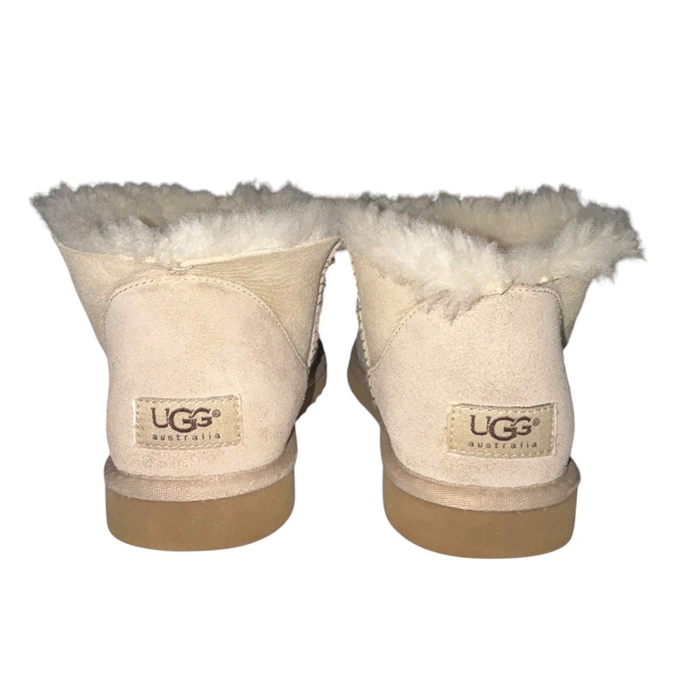 UGG Australia Classic Ultra Mini Cream Suede Ankle Boots Womens Size 8-8.5 - Picture 3 of 9